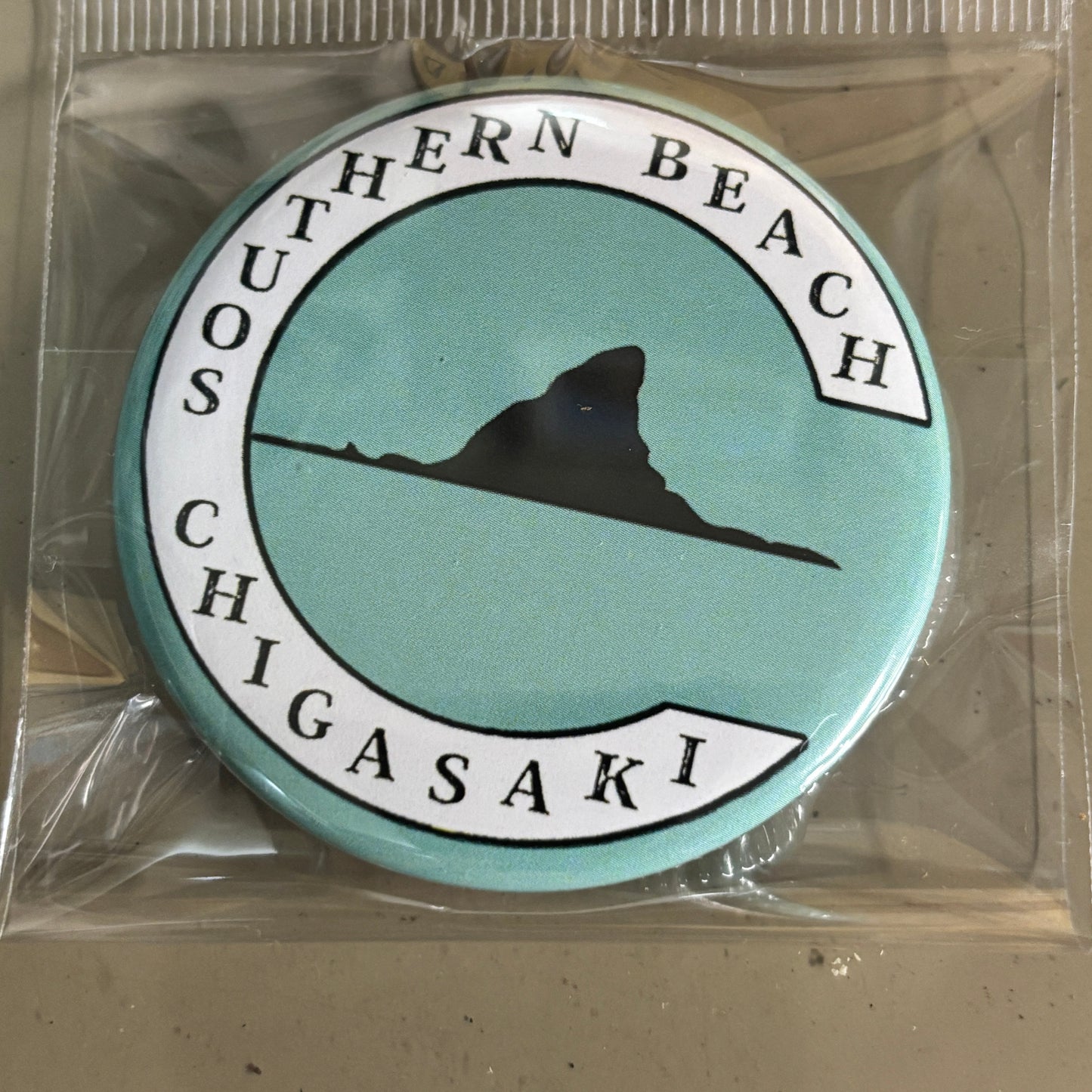 缶バッチ「サザンビーチCモニュメント」